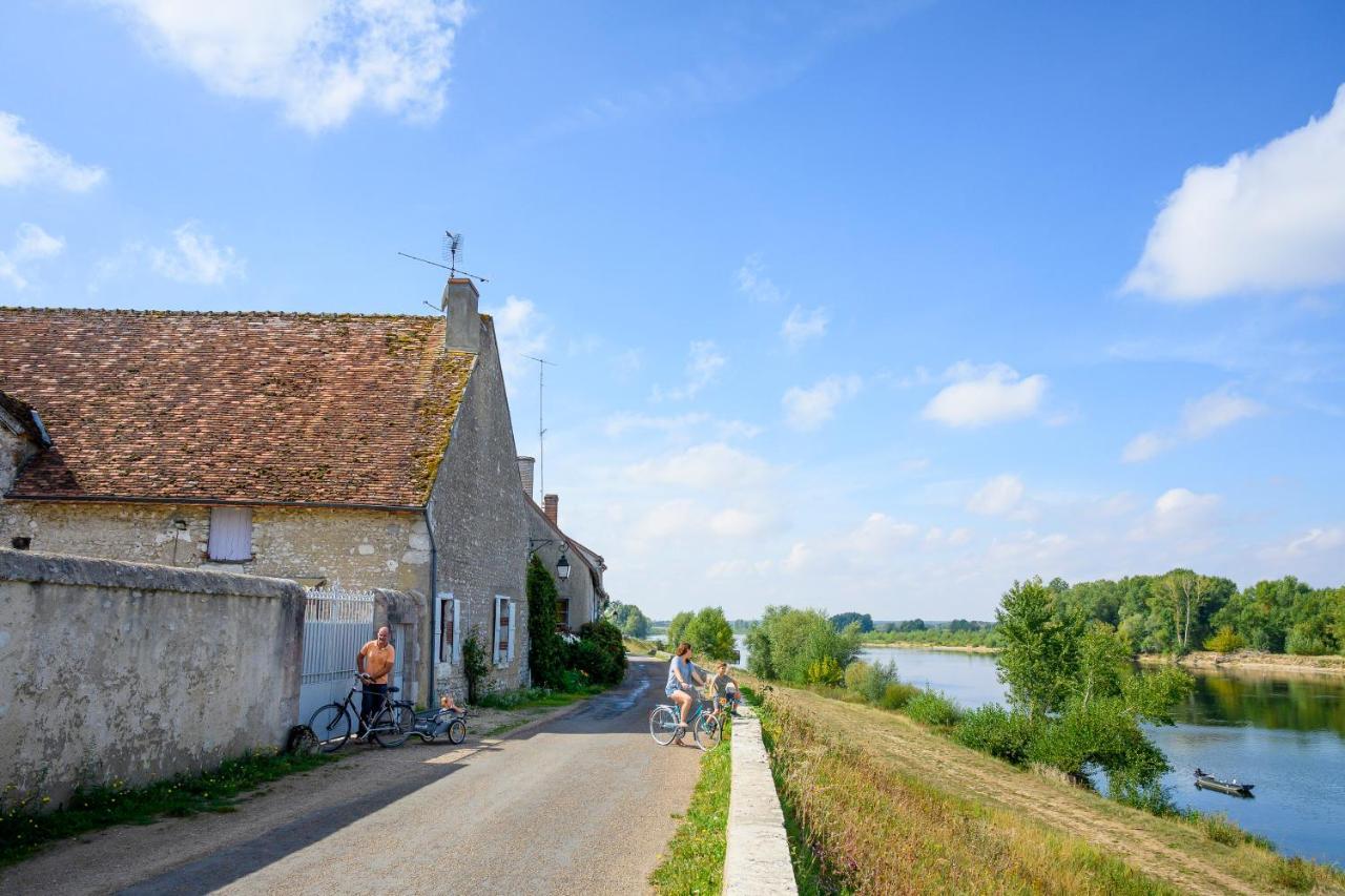 Готель La Boisselee Saint-Dye-sur-Loire Екстер'єр фото